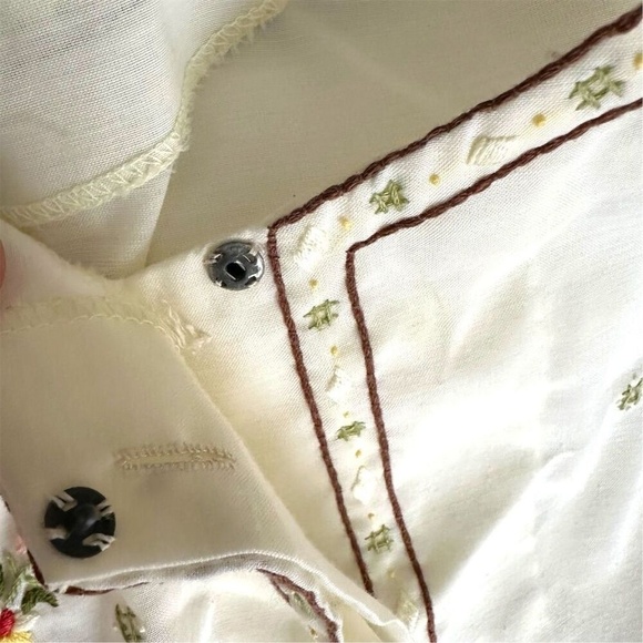 Vintage Lily Hand Embroidered Floral Blouse White Short Sleeve Size 40 Women's - Picture 3 of 12